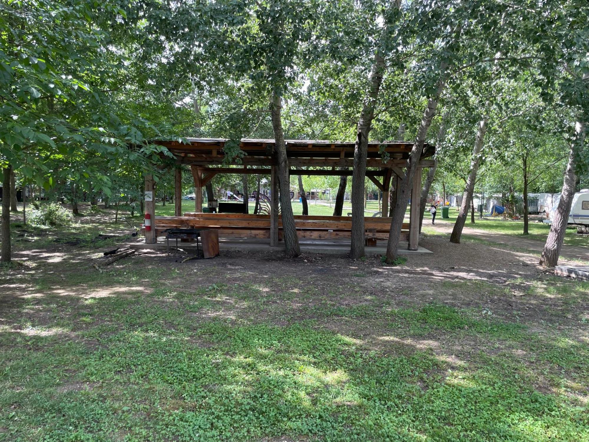 Camping Oaza Bela Crkva  Esterno foto
